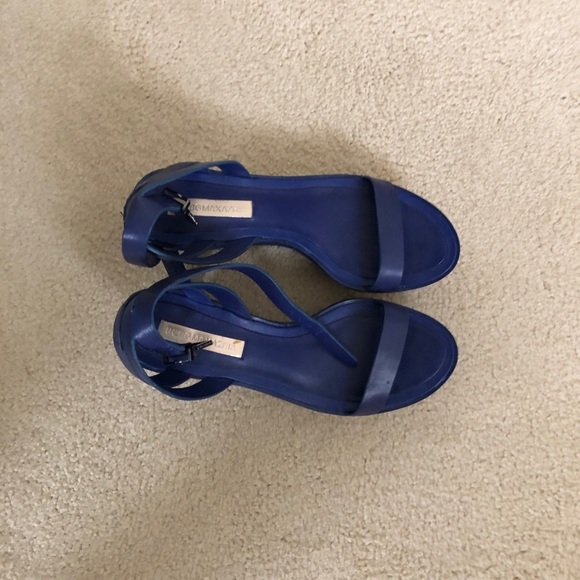 BCBG MaxAzria shoes - Picture 2 of 5